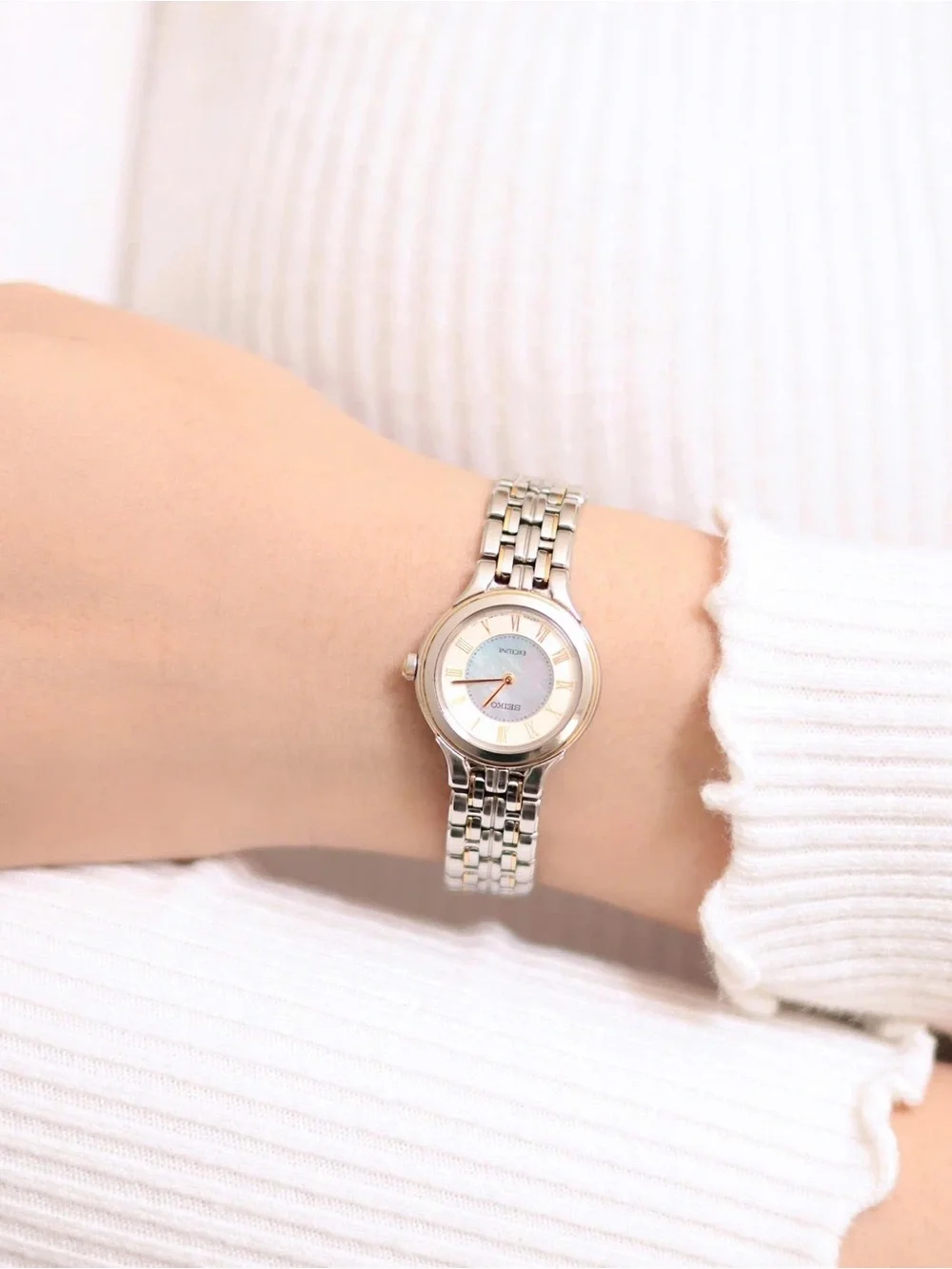 Y2K 2005 Seiko Exceline V110-0AA0 Women’s Watch